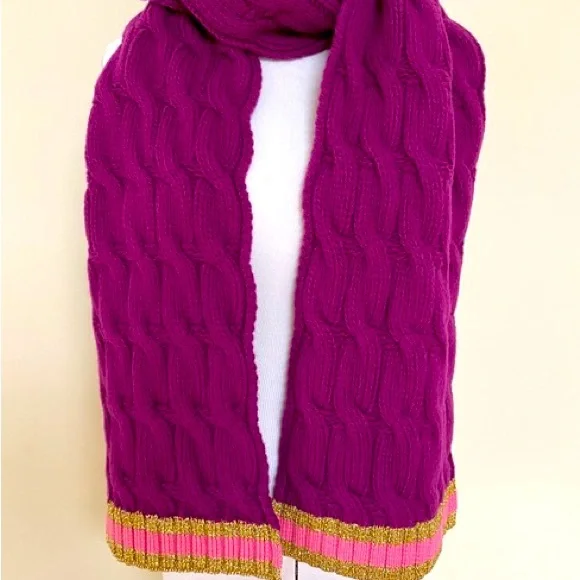 Gucci Scarf Scarves & Wraps